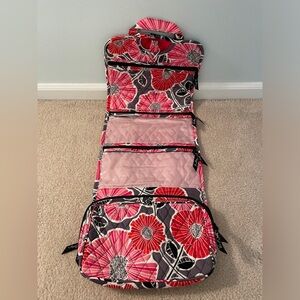 VERA BRADLEY TOILETRY BAG - LIGHTLY USED, LIKE NEW!